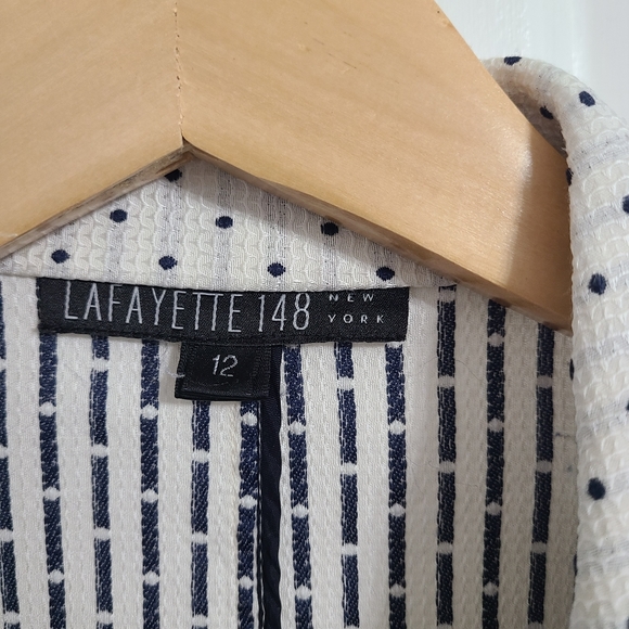 LaFayette 148 modern blazer in size 12 *R2 - Picture 3 of 5